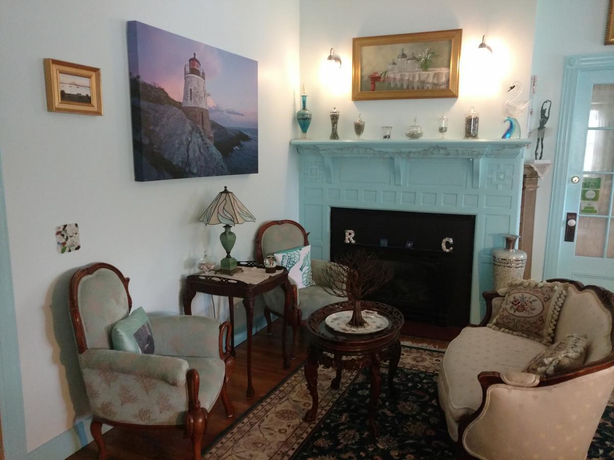Armistead Cottage Bed & Breakfast Newport Exterior photo